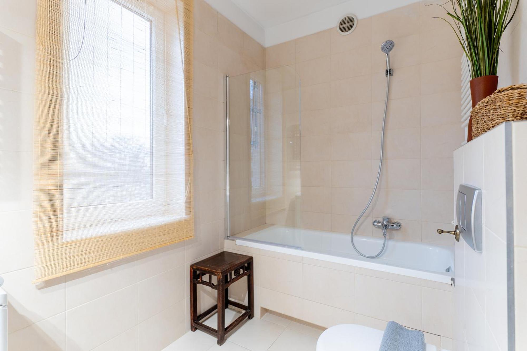 Warsaw Concierge Saxon Apartment エクステリア 写真